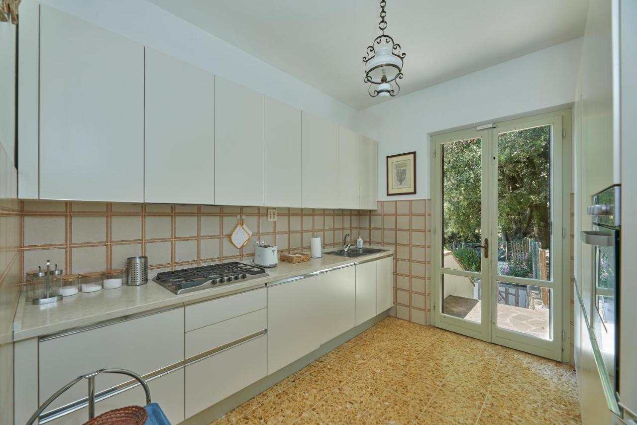 Marciana Hills Apartments ภายนอก รูปภาพ